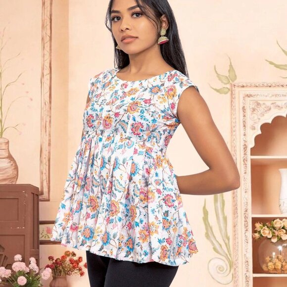 White Printed Short Top for Vibrant Outfits | Muvvas Boutique - Picture 3 of 3